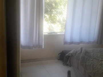 2 Bedroom Flat & Apartment