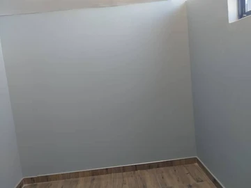 4 Bedroom Flat & Apartment