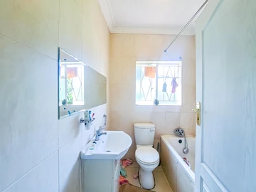 3 Bedroom Garden Flat