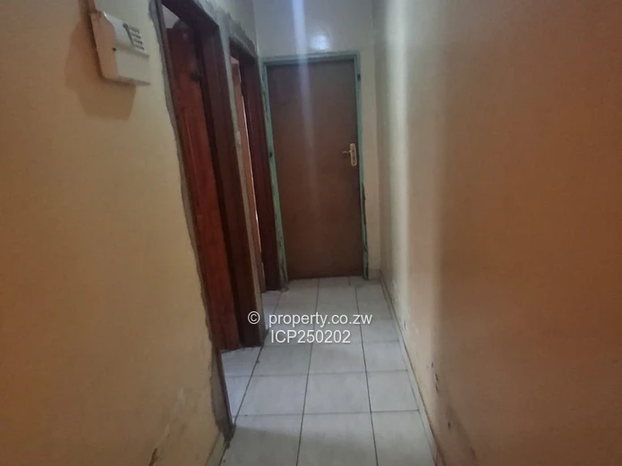 Knowe Norton 5-Bed Home on 2200m² 