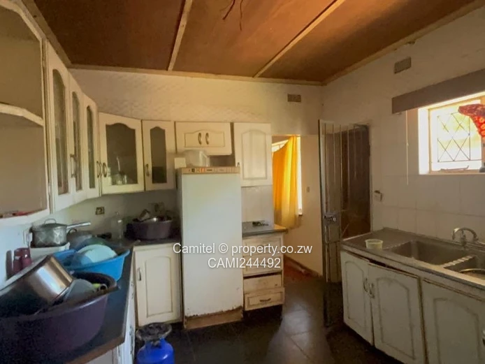 Spacious 4-Bed Home with Garden, Flatlet & Garage — Morningside