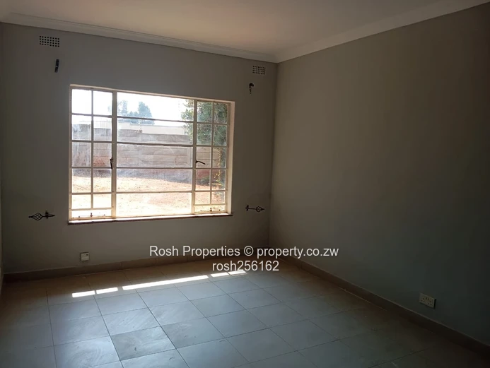 2-Bed Garden Flat with Private Patio & Borehole