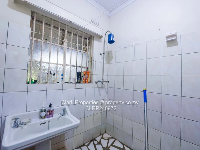  Home in Mzari on Over Half an Acre! (Sole Mandate)