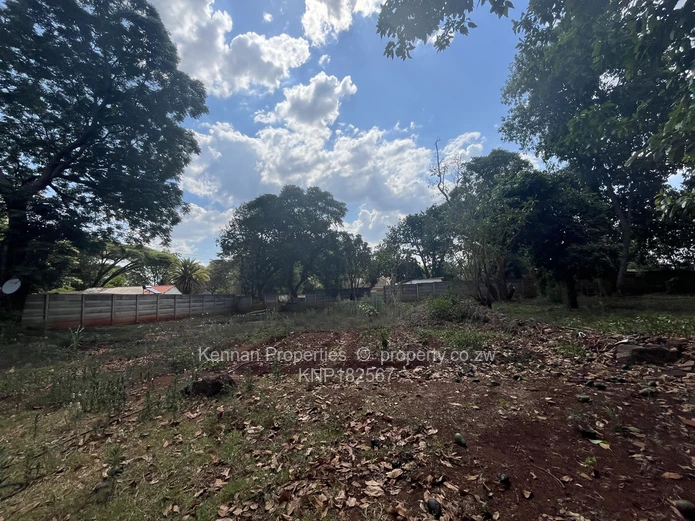 Prime location - development potential!