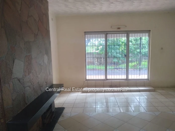 ?? Habern Park House For Sale (Sole Mandate)