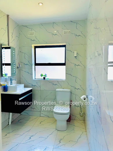 Very neat & modern house for sale in Mount Pleasant Heights (Sole Mandate)