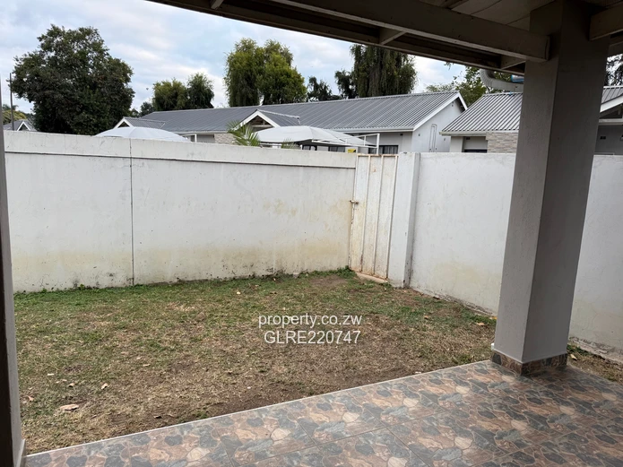 Newlands Fully Furnished To Let