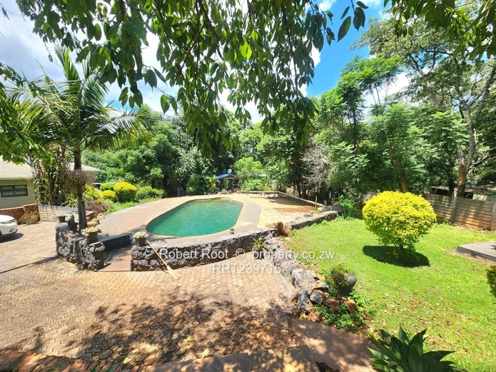 Unique 2-House Property To Rent In Helensvale