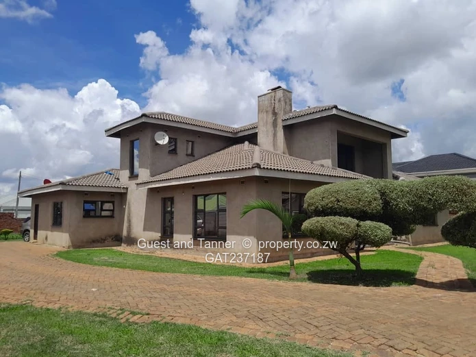 Commercial Property For Rent In Highlands