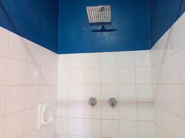 2 Bedroom Flat & Apartment