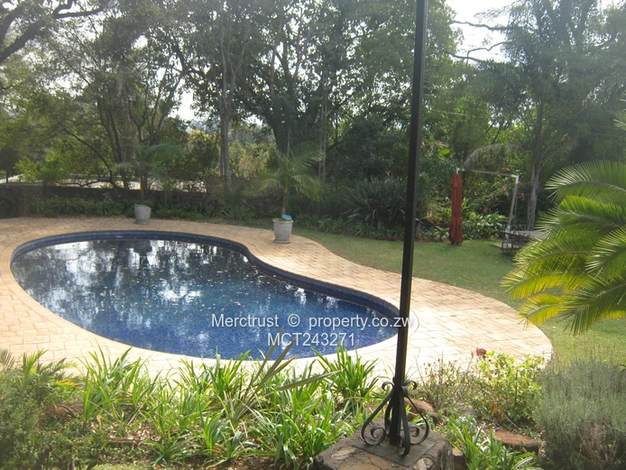 Lovely home on 3 acres! (Sole Mandate)