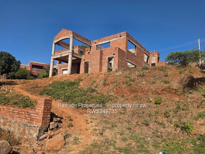Unfinished split-level 4-bed with panoramic Brookview views (Sole Mandate)