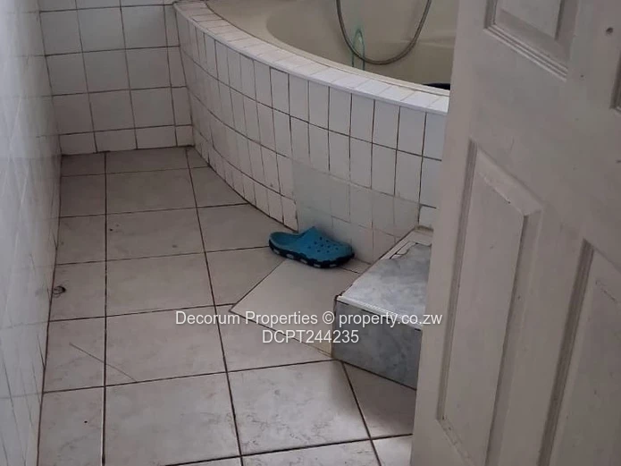 6-Bed Riverside Park Double Storey Home — Borehole 