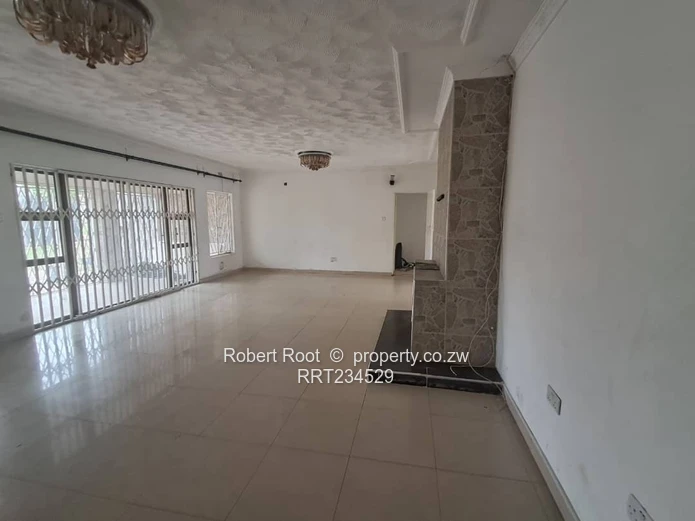 4 bed family home in Parktown