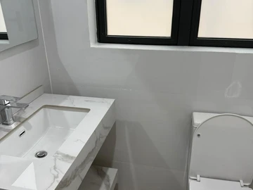 4 Bedroom Garden Flat