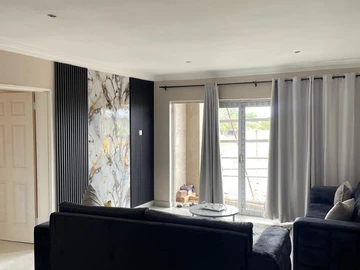 3 Bedroom Flat & Apartment