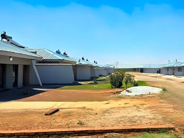 3 Bedroom Flat & Apartment
