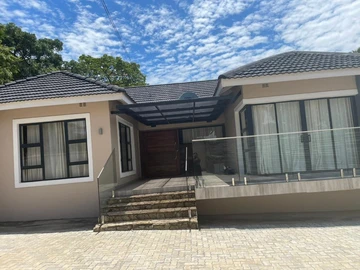 3 Bedroom Garden Flat