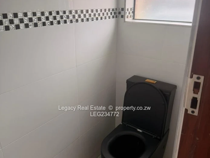 Modern Borrowdale Duplex – Prime Crowhill Location.