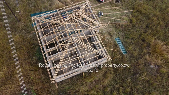 1500 m² Corner Stand with Main Road Frontage — Gutu