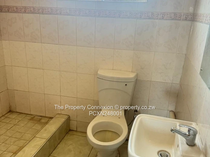 Prime Location & Secure Family Living: 3-Bed House to Rent – Bluffhill