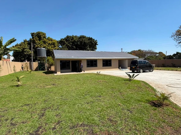 6 Bedroom House