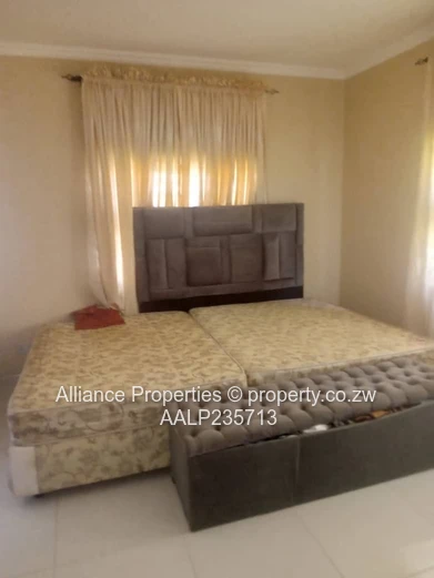Luxurious 3-Bedroom En-Suite Cluster with Borehole in Prime Helensvale