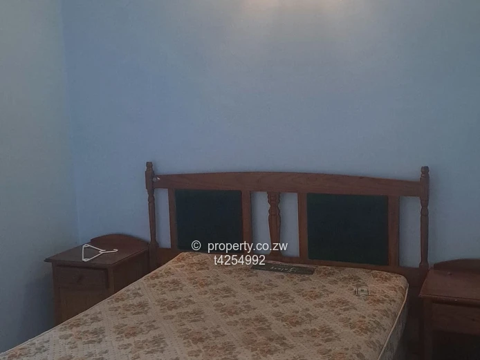 Greystone Park neat 6 bedroomed house to Rent 