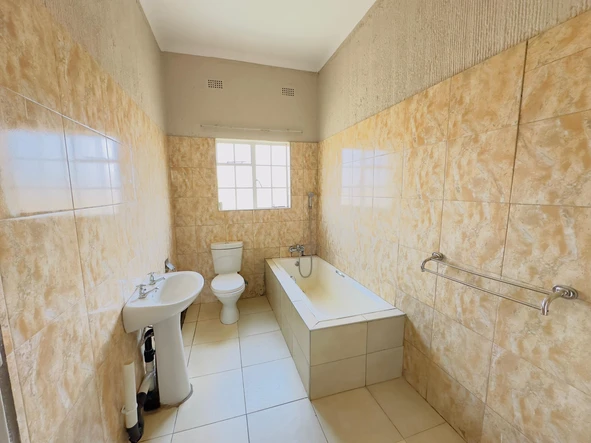 2 Bedroom Garden Flat