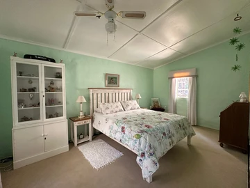 7 Bedroom House