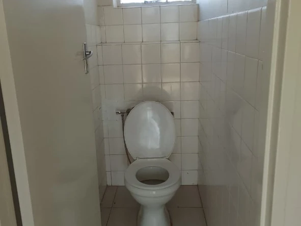 2 Bedroom Flat & Apartment