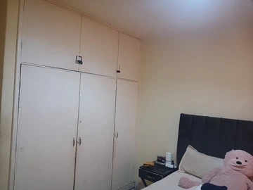 2 Bedroom Flat & Apartment