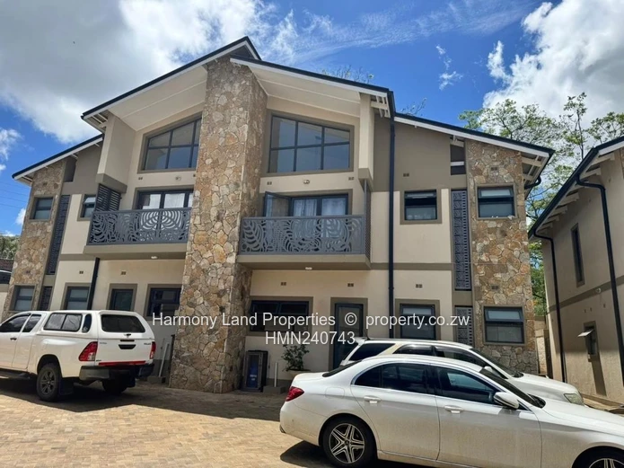 Luxury Duplex Townhouse for Rent in Highlands