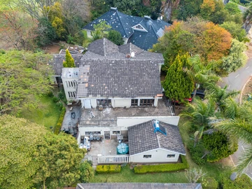 7 Bedroom House