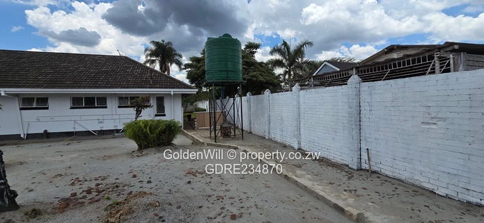 A Commercial House Property For Rental In Eastlea 