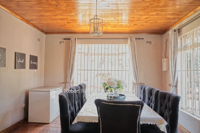 Spacious 5-Bed Westgate Home with Borehole & Large Bedrooms