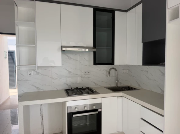 Flat & Apartment
