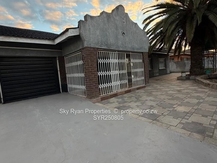 Zimre Park House To Let