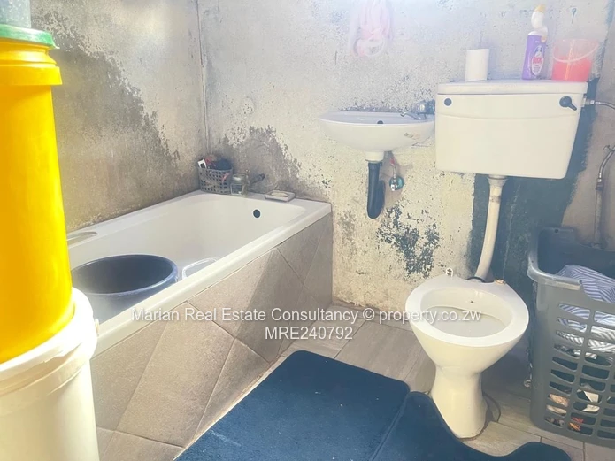 3 Bedroom Home Duplex, Nketa 8 FOR SALE