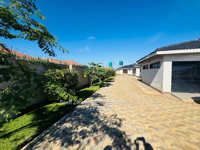 Elegant 5bed home for sale in Sandton Park