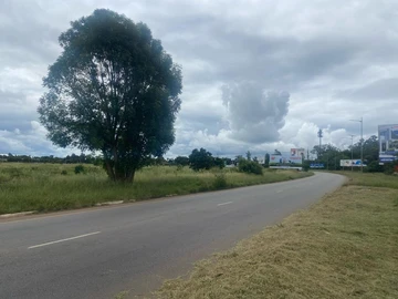 Commercial & Industrial Land