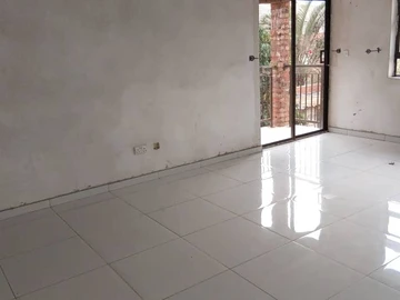 3 Bedroom Flat & Apartment