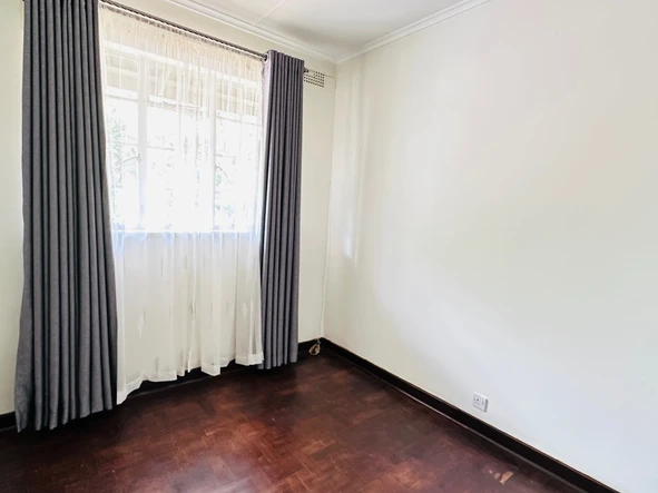 3 Bedroom Flat & Apartment