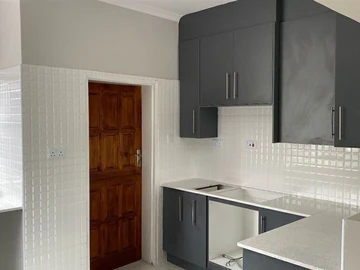 3 Bedroom Garden Flat