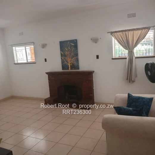 Beautiful well maintained premises suitable for offices or Residential accommodation in Hillside