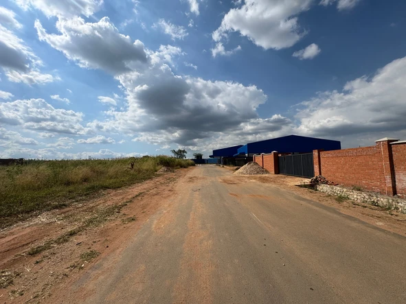 Commercial & Industrial Land