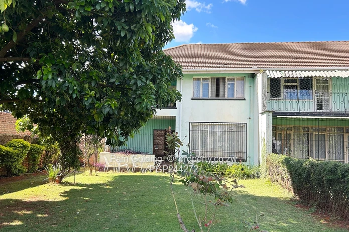 3 Bedroom Duplex Flat for Sale in Eastlea