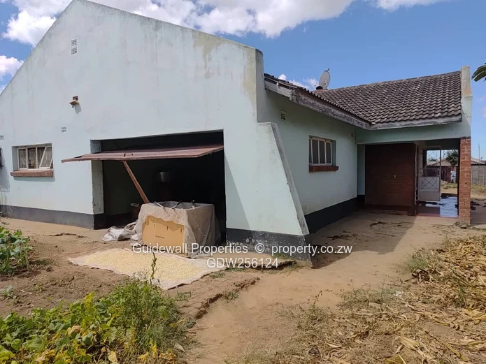 6 bed house for sale in Ruwa, partially complete.   