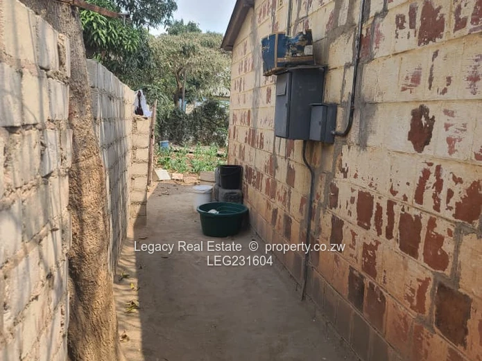 2-Bedroom Home for Sale in Zengeza 1