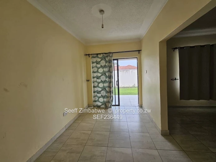 Exclusive 5-Bedroom Residence With Premium Amenities In Monavale 